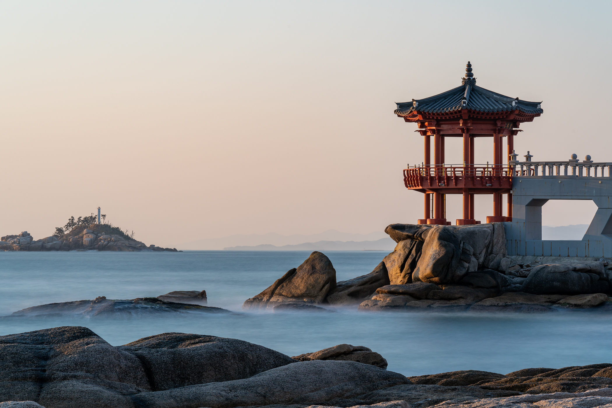 与海水浴场同框